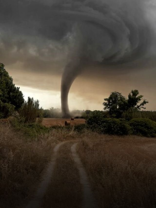 8 Strongest Hurricane Ever In History.