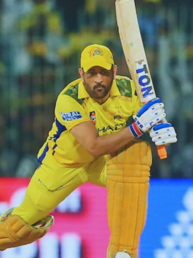 After years, MS Dhoni came out to bat in the 11th over