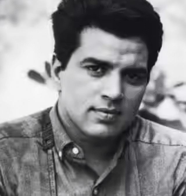 10 Evergreen Dharmendra Superhits Movie You Must Watch Now